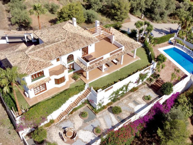 Villa 4 bedrooms 389 m² in Mijas