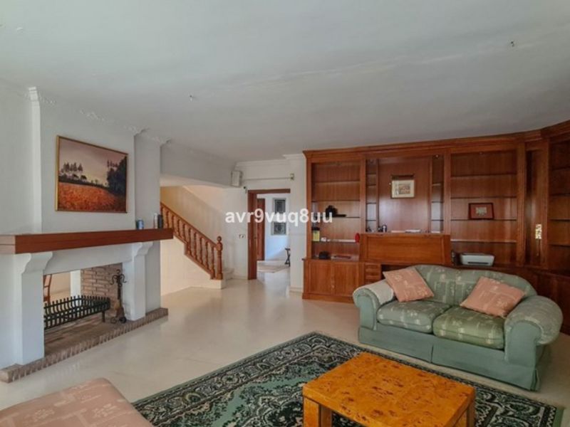 Villa 9 bedrooms 1246 m² in Mijas