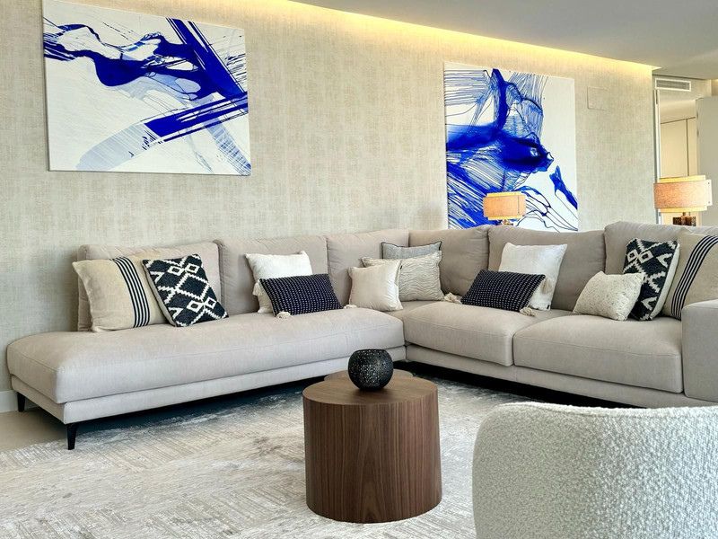 Apartment 4 bedrooms 157 m² in Estepona