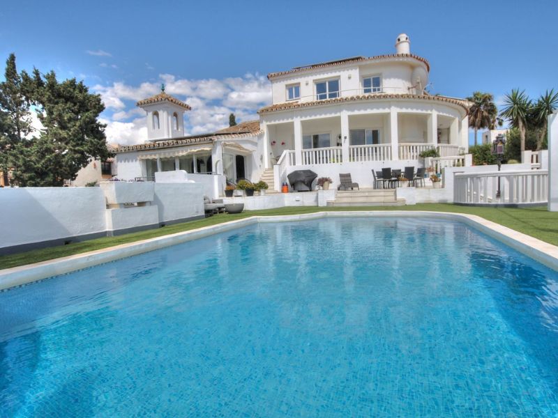 House 5 bedrooms 943 m² in Malaga House 5 bedrooms 943 m² in Malaga