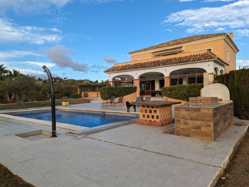 Villa 7 dormitorios 801 m² en Málaga